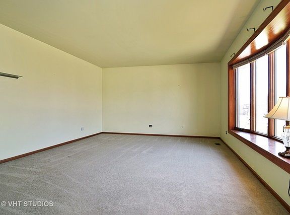 2nd image of 8867 Dryden St