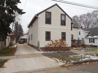 916 N Durkee St, Appleton, WI 54911