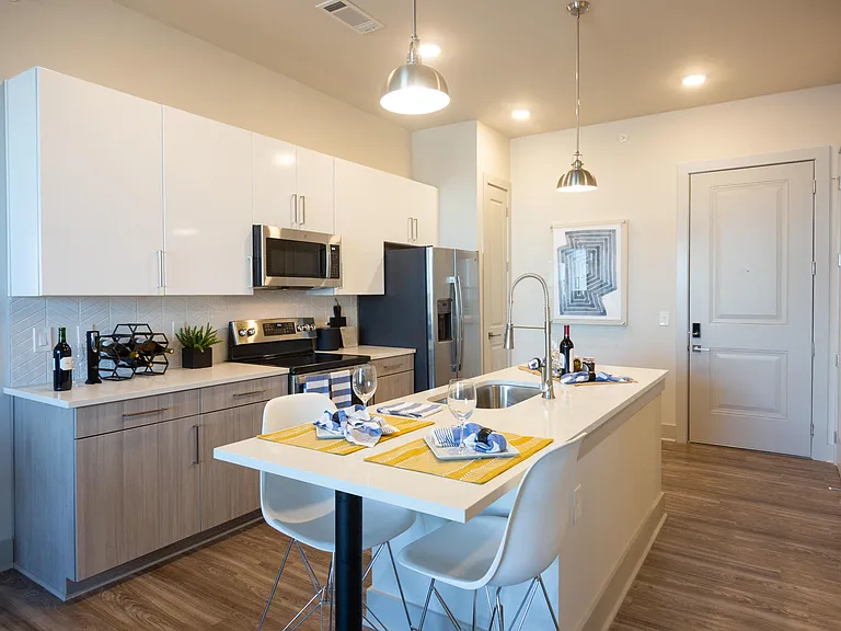 The Landing Residences — Photo 12