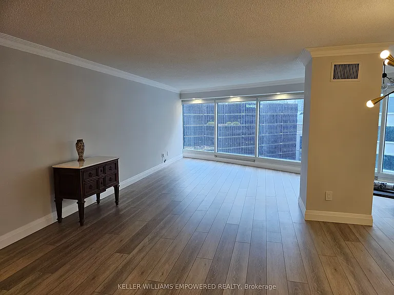 33 University Ave #1907 — Photo 9