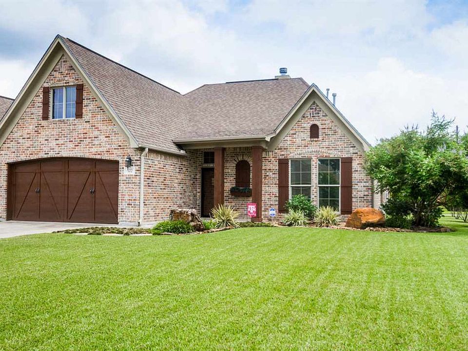 1st image of 522 Harbor Oaks Dr