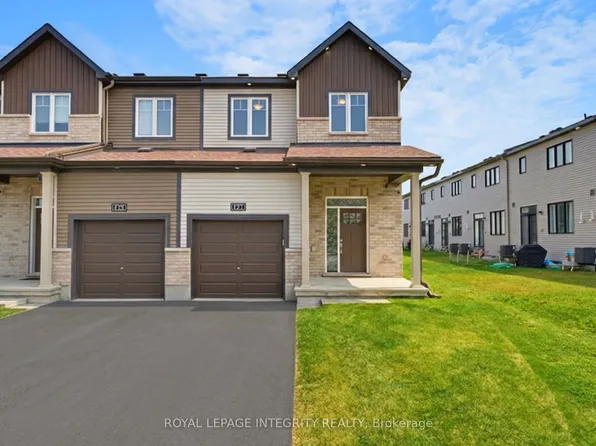 127 Chakra St, Ottawa, ON K2J 6Z3