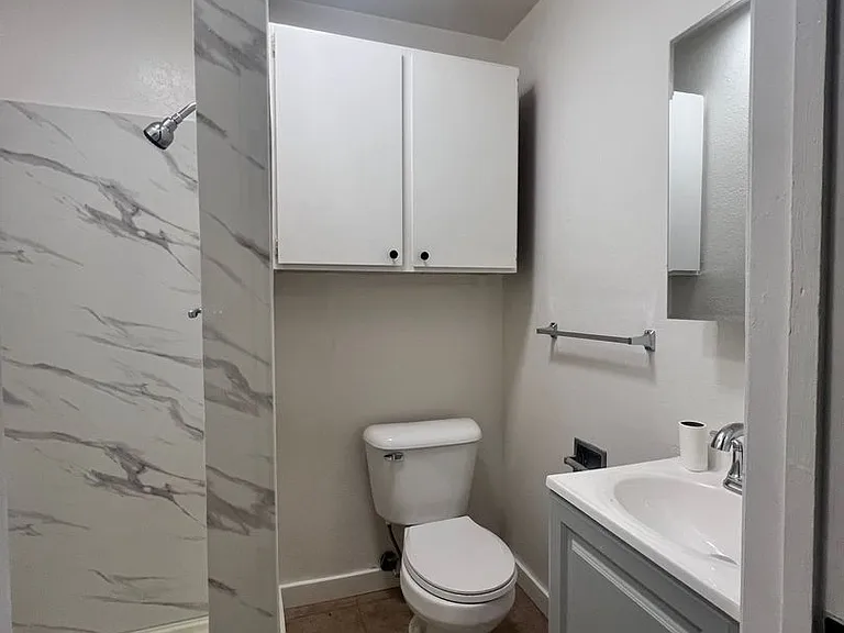 150-172 S Underhill Dr — Photo 8