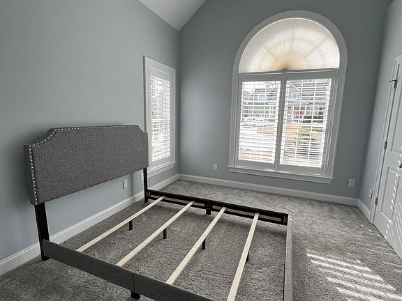 3rd image of 488 Kingswood Ct SE