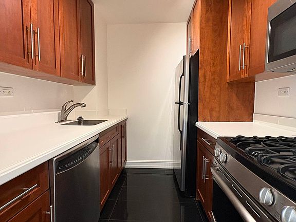 5th image of 888 8th Ave APT 2D