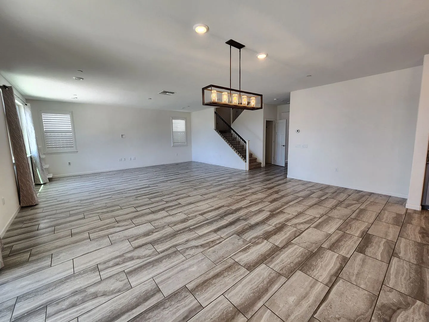 7502 Tapiro Way - Sacramento 95829 — Photo 2