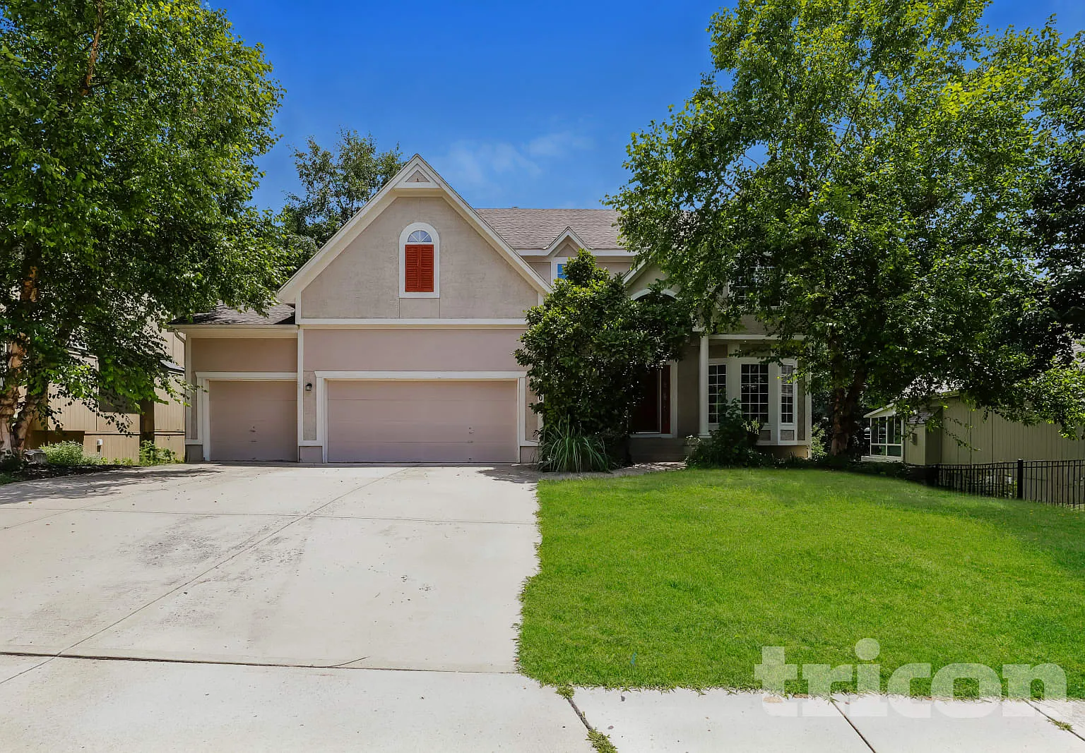 4409 Grove St Shawnee KS — Photo 1