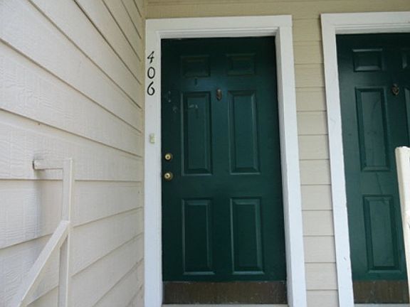 2nd image of 12660 Ashford Point Dr APT 406