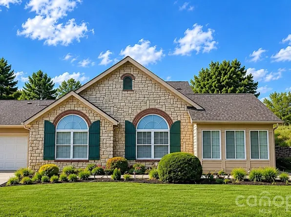 76 Mountain Meadow Cir, Weaverville, NC 28787