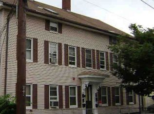 36 Hilton St APT 1R, Pawtucket, RI 02860