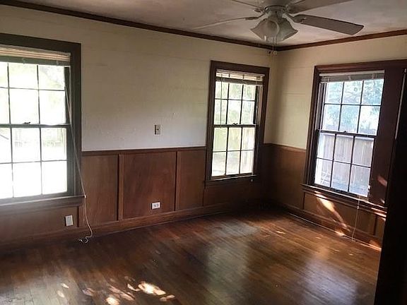 4th image of 4907 Harmon Ave