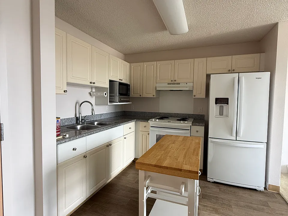 801 South St #2410