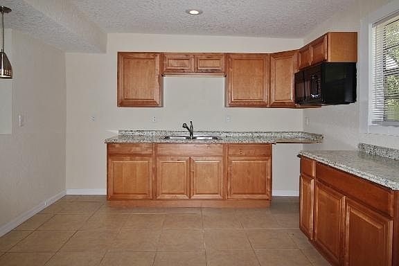 4th image of 4704 Portsmouth Ave