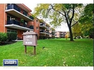2572 Oakwood Dr, Olympia Fields, IL