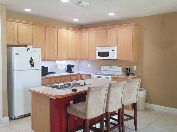 5th image of 762 Ventura Dr