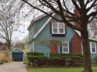 215 W Maplehurst St, Ferndale, MI 48220