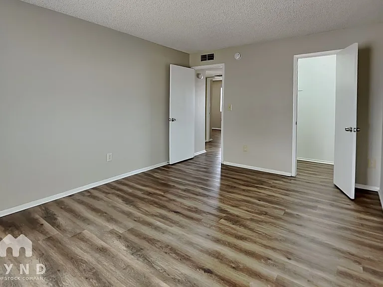 4102 W Camino Acequia — Photo 12