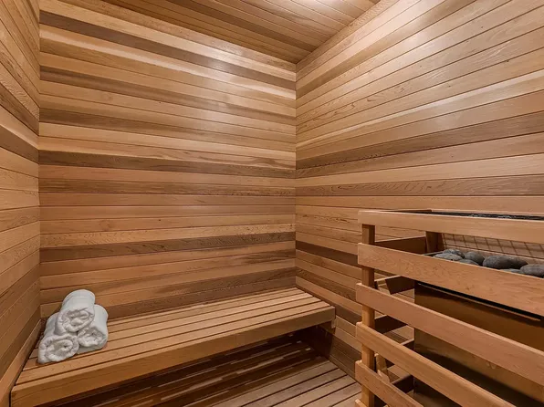 527 West 27th Street image 22 of 24