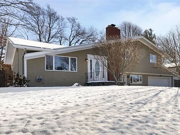 2nd image of 72 Shady Hill Dr