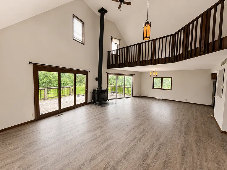 4284 Jefferson St — Photo 18