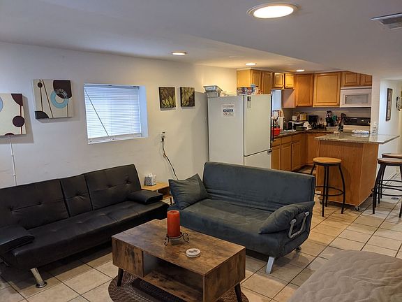3rd image of 5117 W Barry Ave