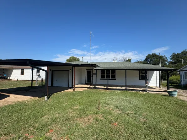 313 W Locust St, Tecumseh, OK 74873