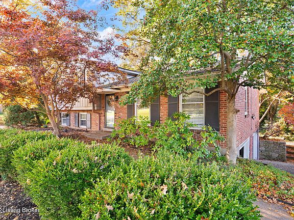 4th image of 9823 Grenfell Way