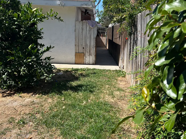 3917 Granada Ave — Photo 24