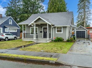 320 17th St NW, Puyallup, WA 98371