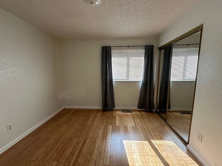 1213 Lawton Ct — Photo 18