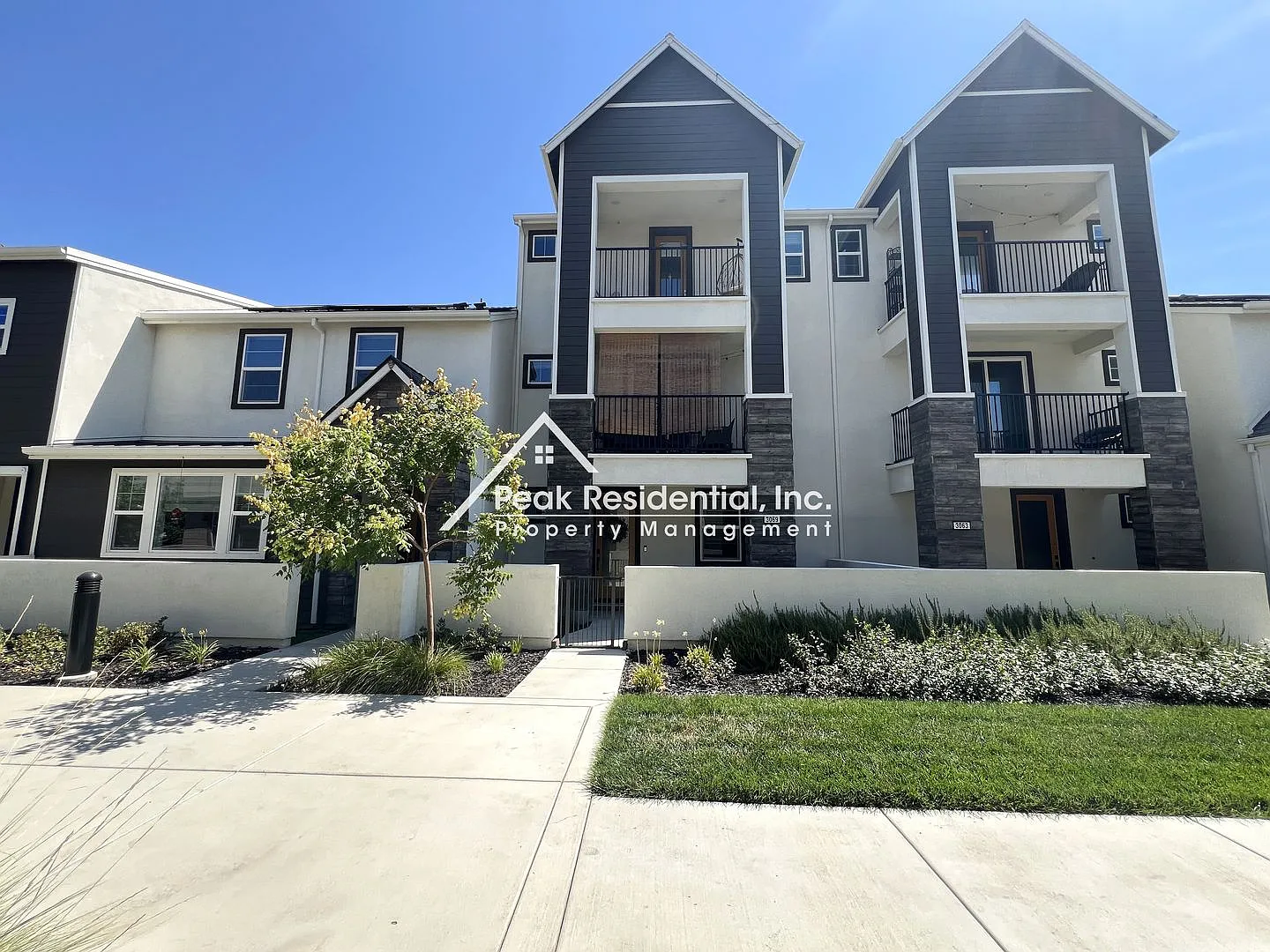 Updated 4bd/3.5ba Natomas Home with Garage! — Photo 2