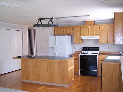 2nd image of 14802 NE 73rd Cir