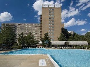 2000 S Eads St, Arlington, VA 22202