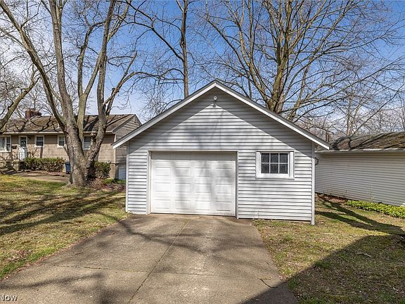 5th image of 2485 Auburn Pl
