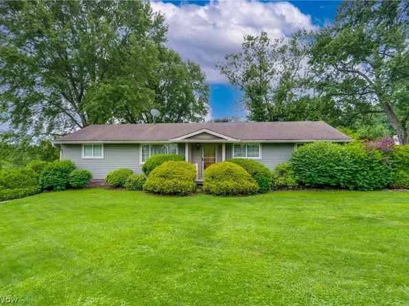 12722 Lisbon St SE, Paris, OH 44669