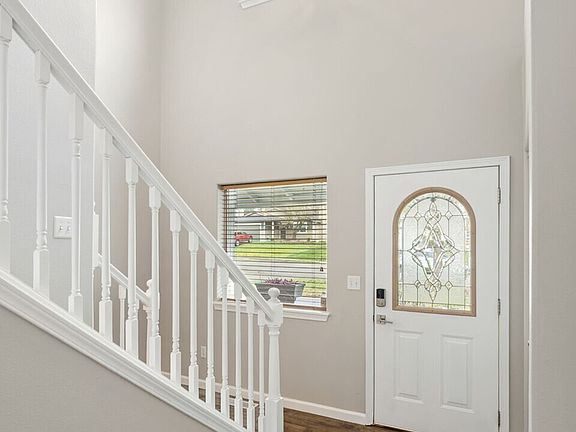 4th image of 1609 15th Avenue SW