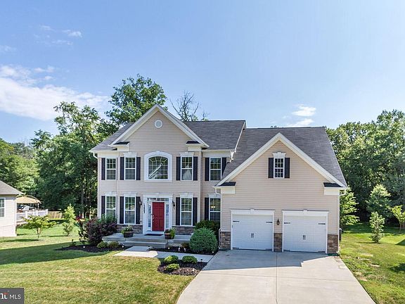 4th image of 15803 Joyce Ln