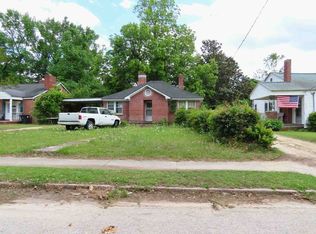 224 Dixon St, Mullins, SC 29574