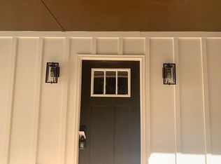 90 Oakridge Dr, Covington, GA 30014