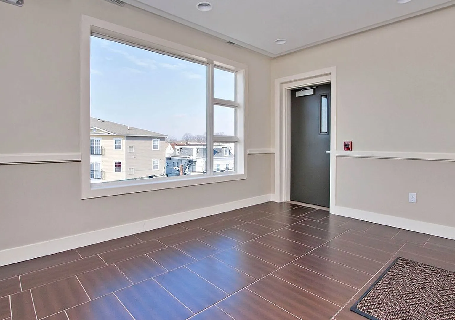 614 S Broad St — Photo 4