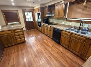 1523 SW Boswell Ave, Topeka, KS 66604