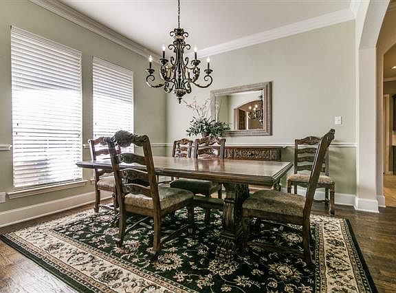 5th image of 1224 Garden Laurel Dr