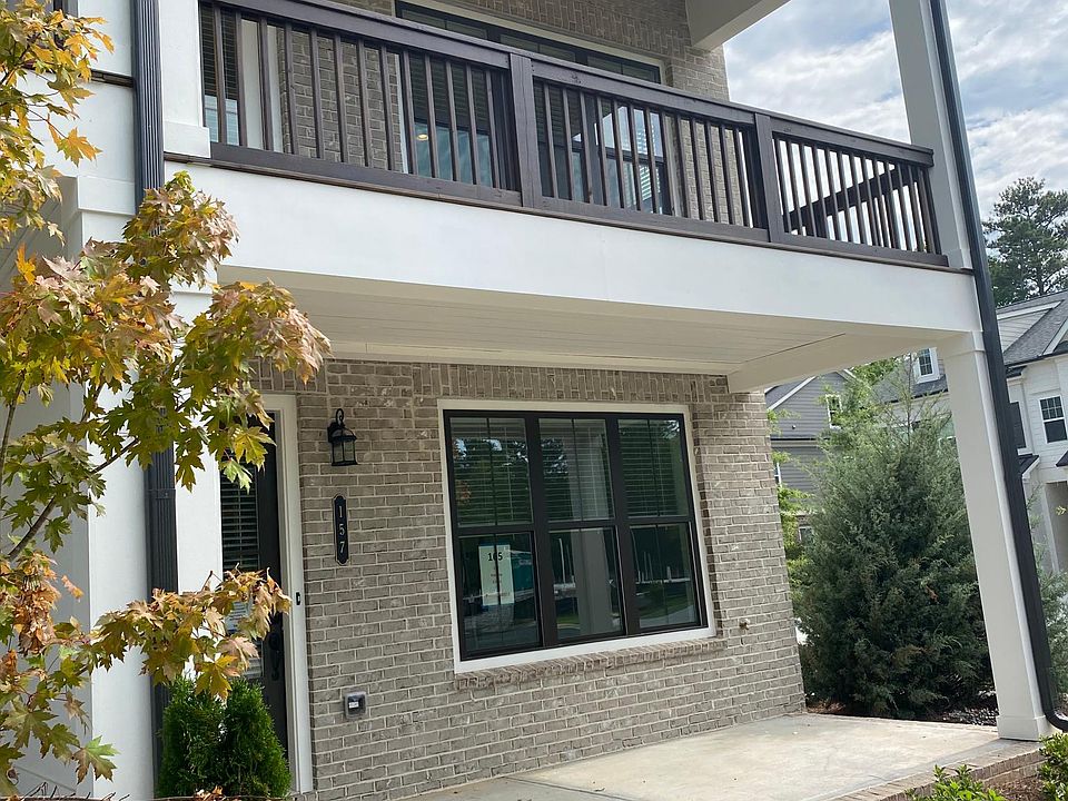 2nd image of 157 Harlow Cir #165