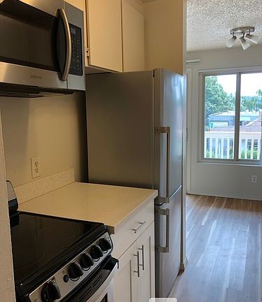 4th image of 7429 Rainier Ave S #207