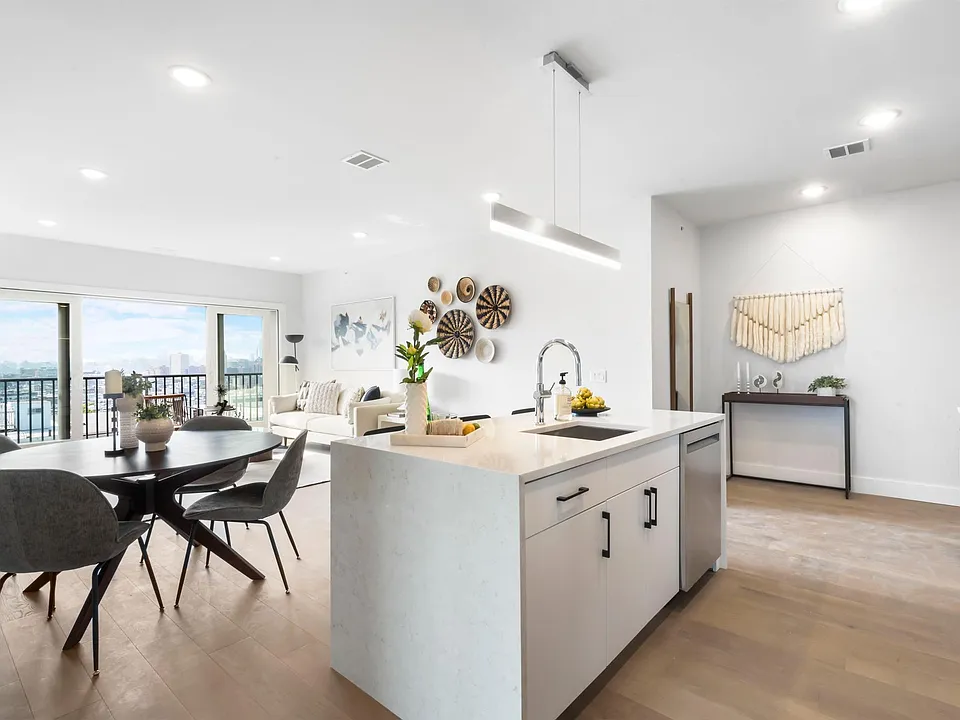 620 Palisade Ave #306