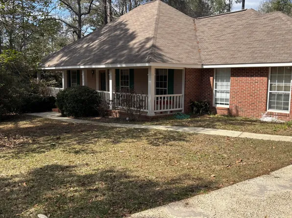 26 Sandy Ln, Hattiesburg, MS 39402