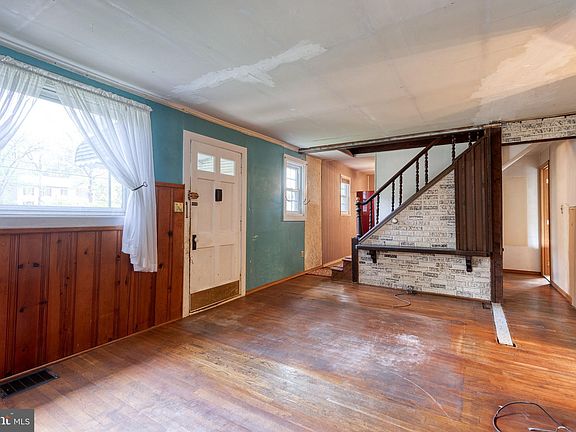 4th image of 1859 Cedar Dr