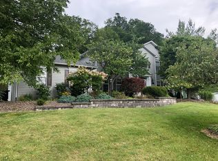 4499 Red Spruce Ln, Manlius, NY 13104