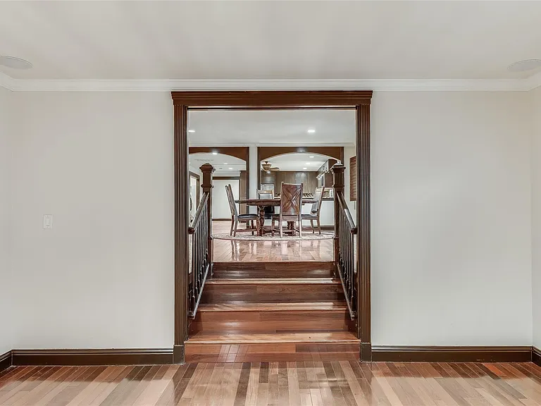 4900 Balcones Dr — Photo 27