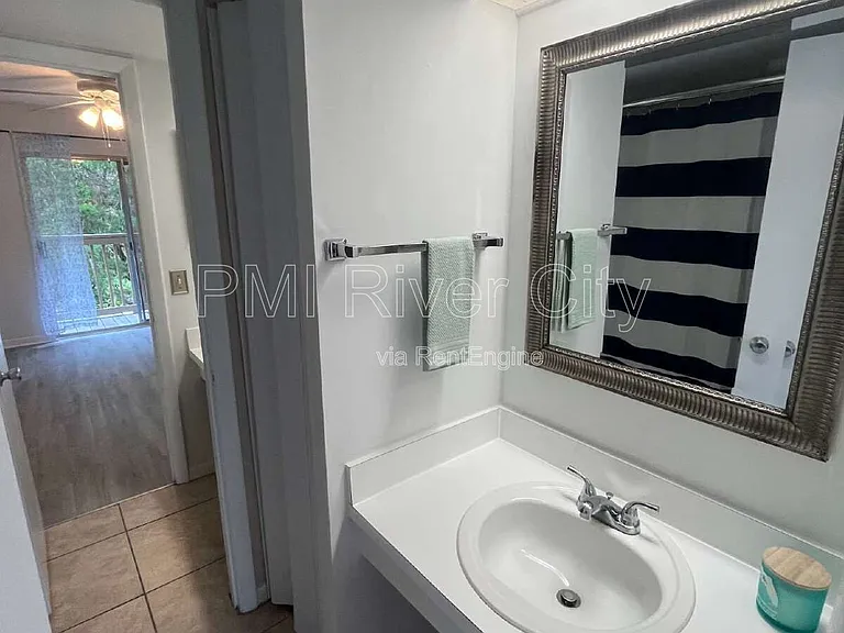 2300 Twelve Oaks Dr #F2 — Photo 15